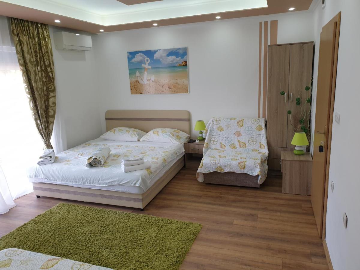 Mango Apartments Требинье Экстерьер фото