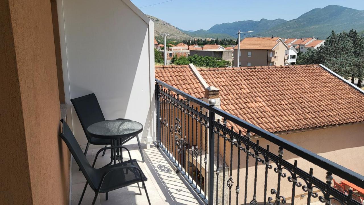 Mango Apartments Требинье Экстерьер фото